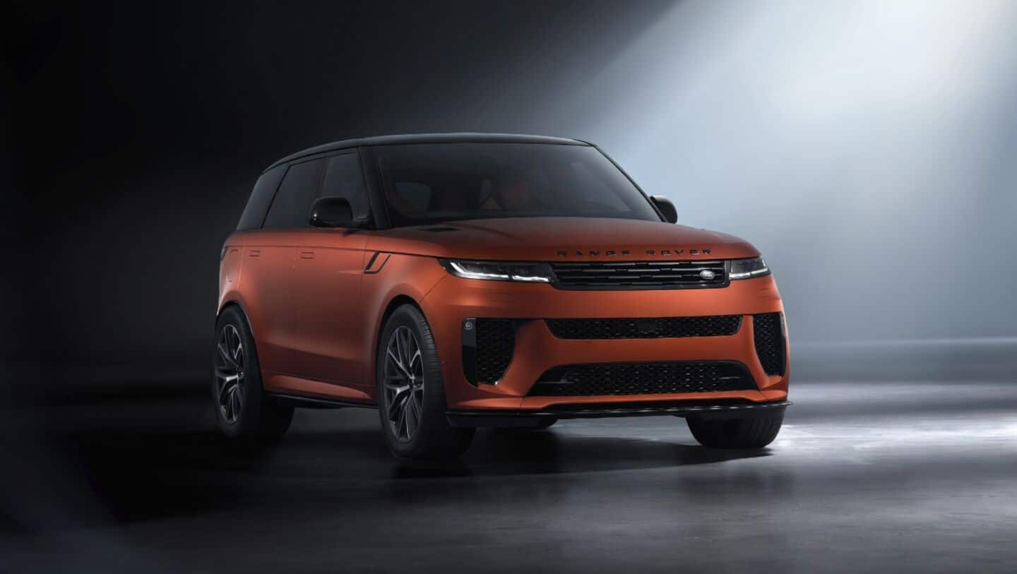 Range Rover Sport SV introduced in India at ₹2cr