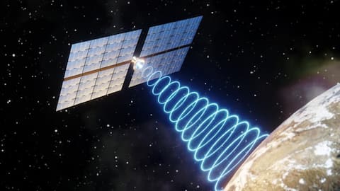 Could China's space solar plants be used for military purposes?