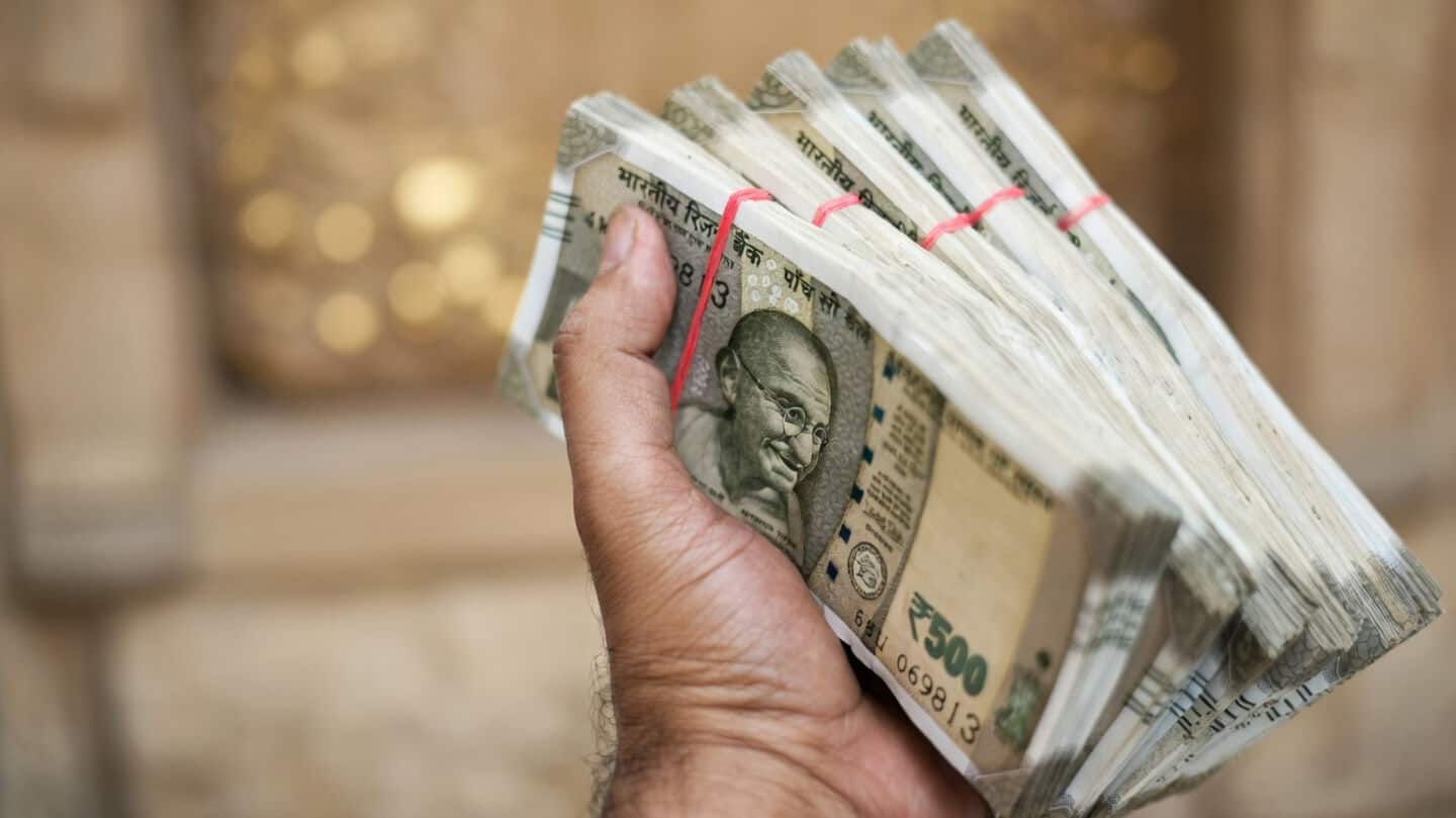 India's forex reserves jump by $3.8B to hit $700.9B