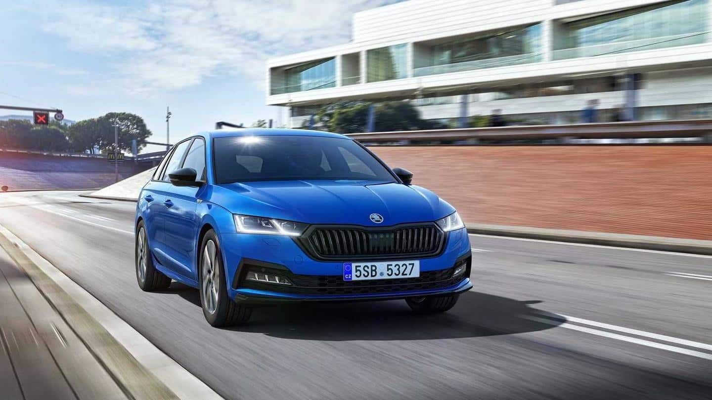 Škoda Octavia Sport Line 2021 byla odhalena s obnoveným vzhledem a několika motory