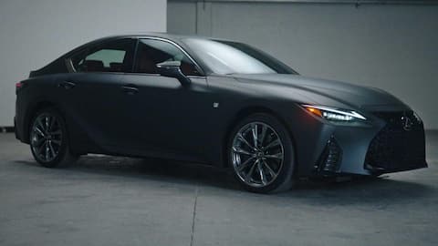 This Lexus car can play vinyl records on the move