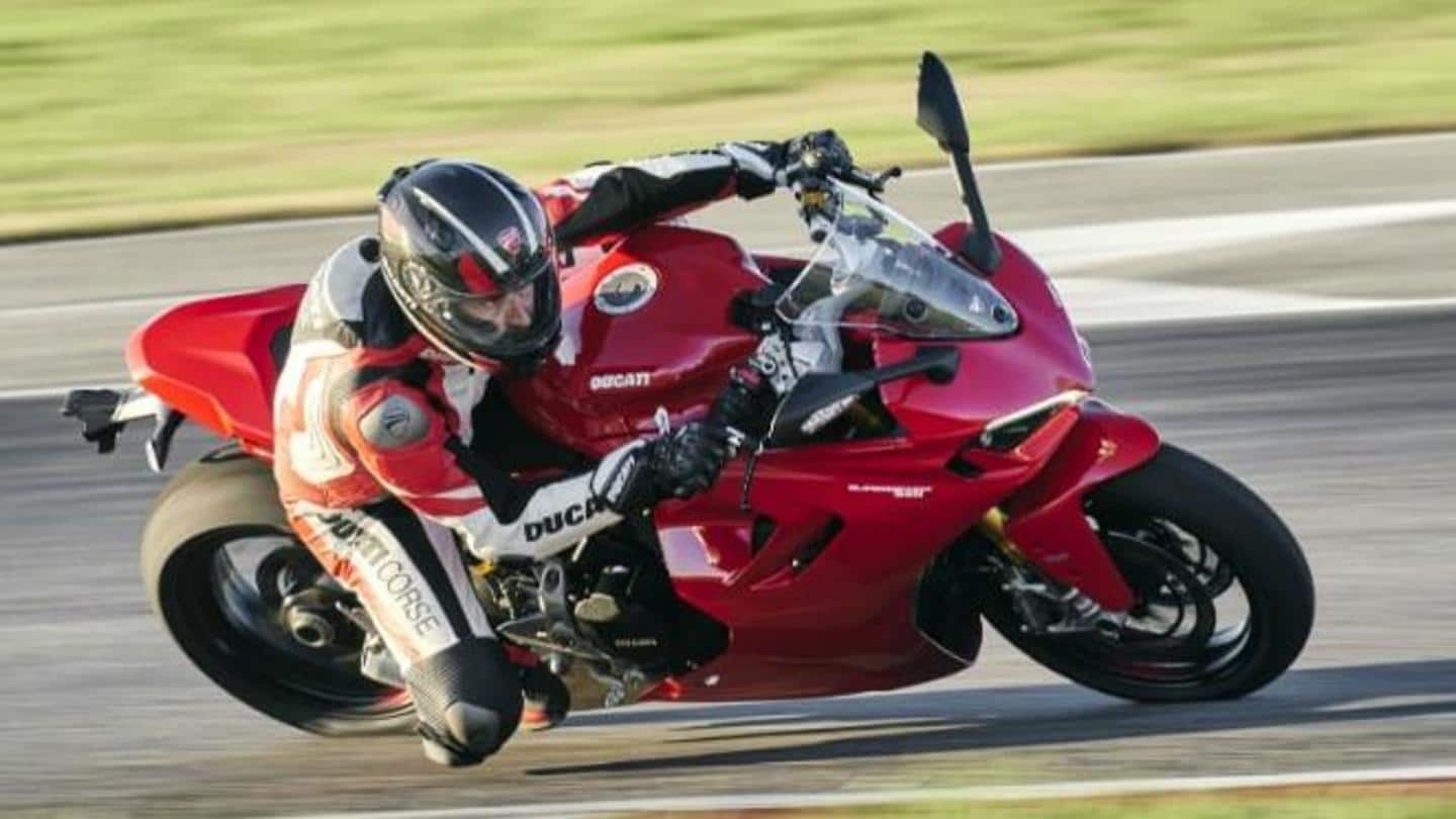 2021 Ducati SuperSport 950 unveiled with a Panigale V4-like design