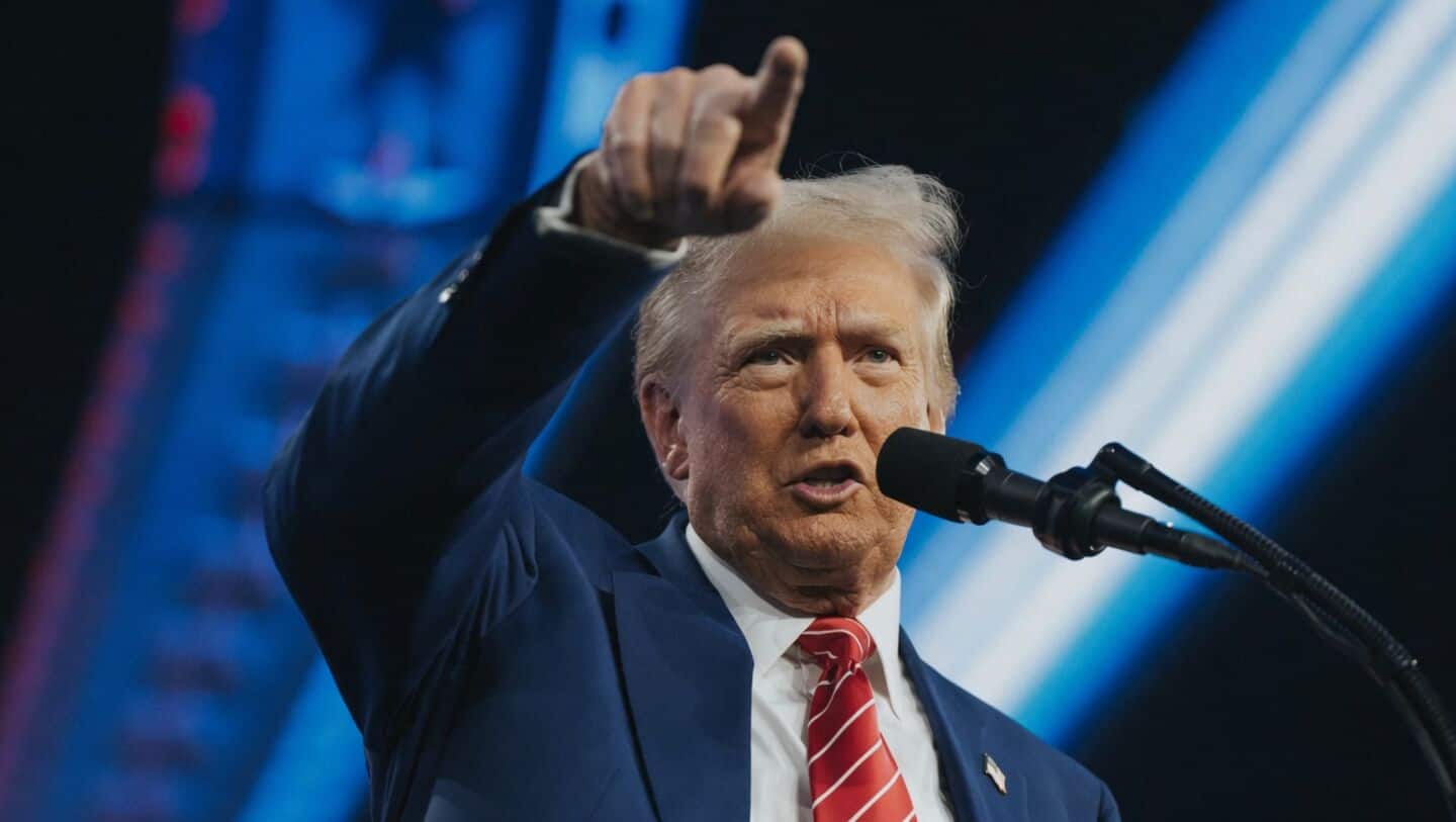 Democrats accuse Trump of corruption over major stock market transactions