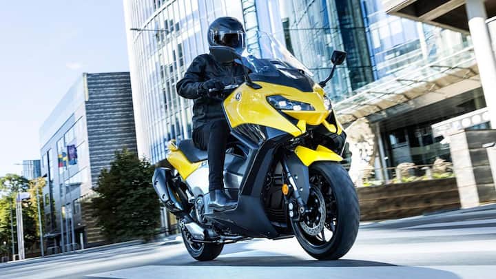 2022 Yamaha TMax 560 arrives in Europe in two variants