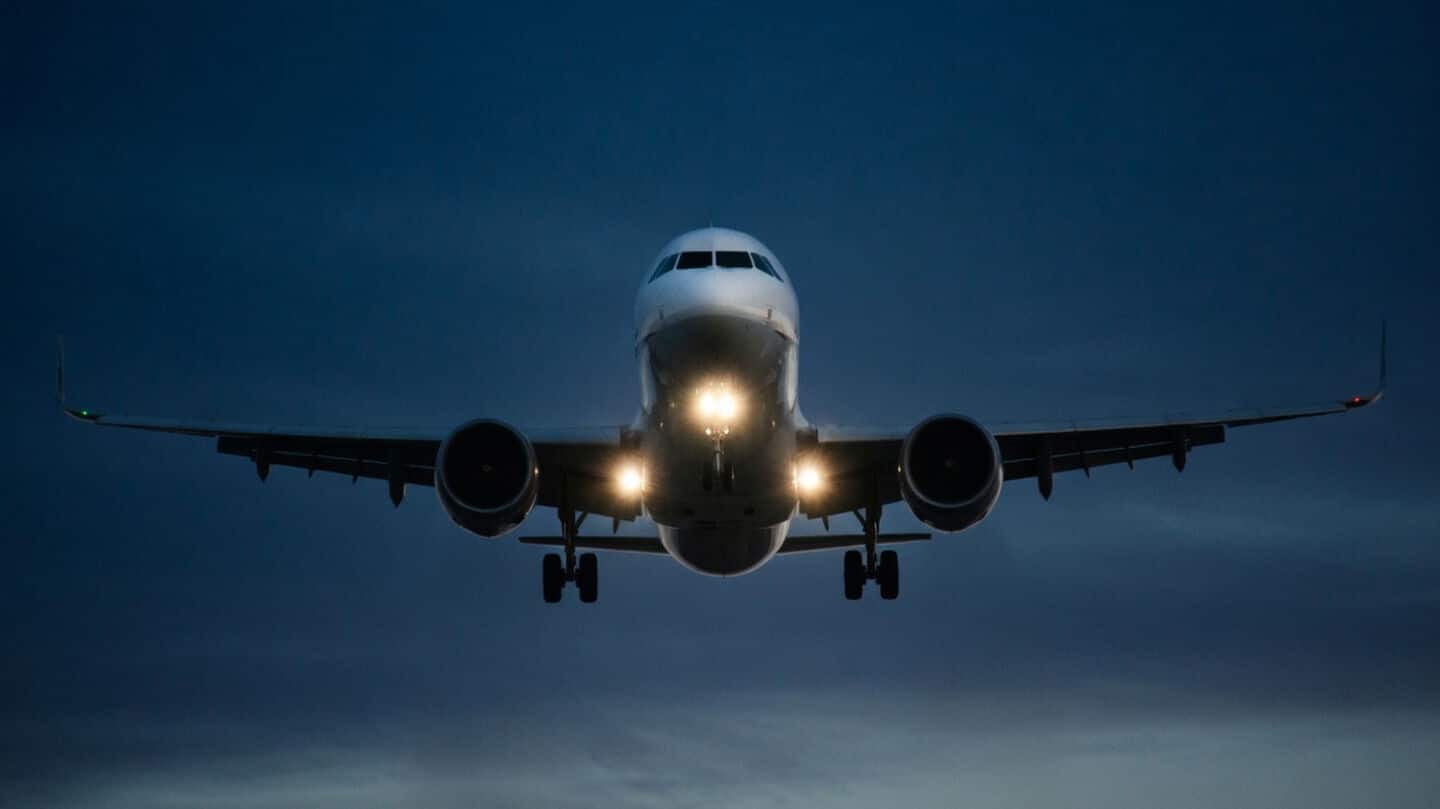 EU air safety body wants airlines to avoid Iranian airspace