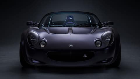 This lightweight Lotus Elise restomod costs as much as Ferraris