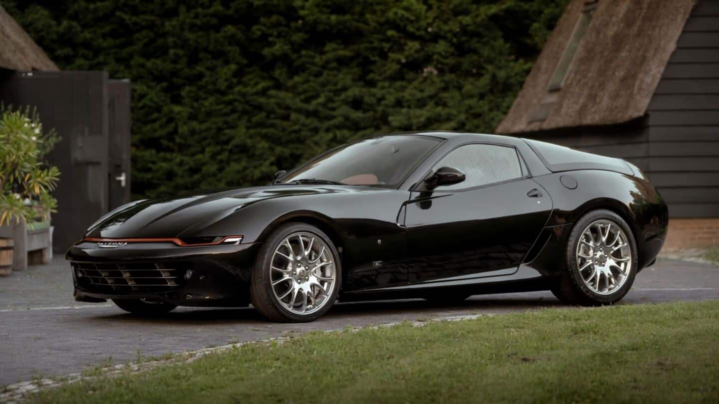 This Dutch-designed Ferrari homage is a glass-trunk grand tourer