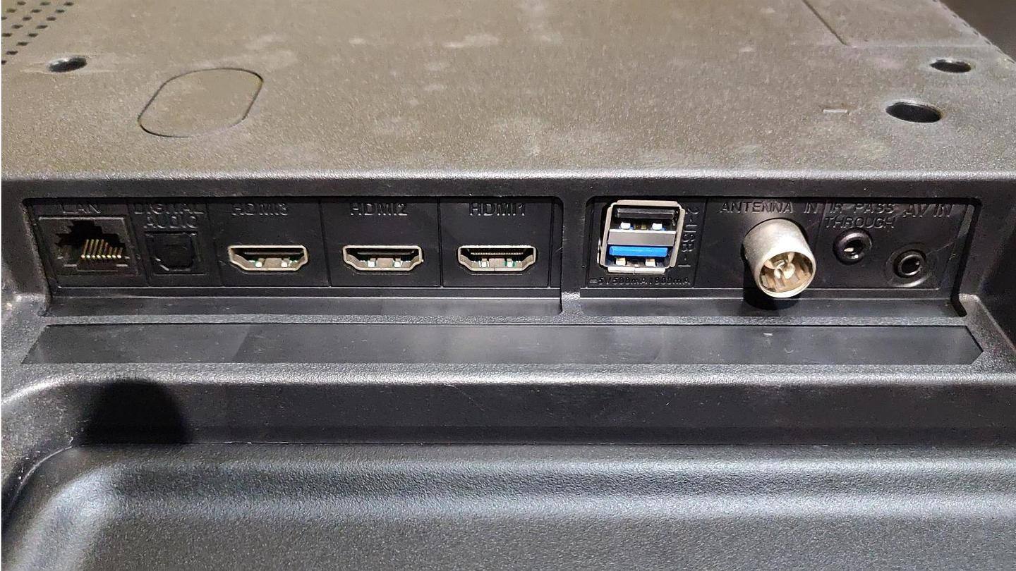 Standard design but connectivity ports can be hard to reach Standard design but connectivity ports can be hard to reach