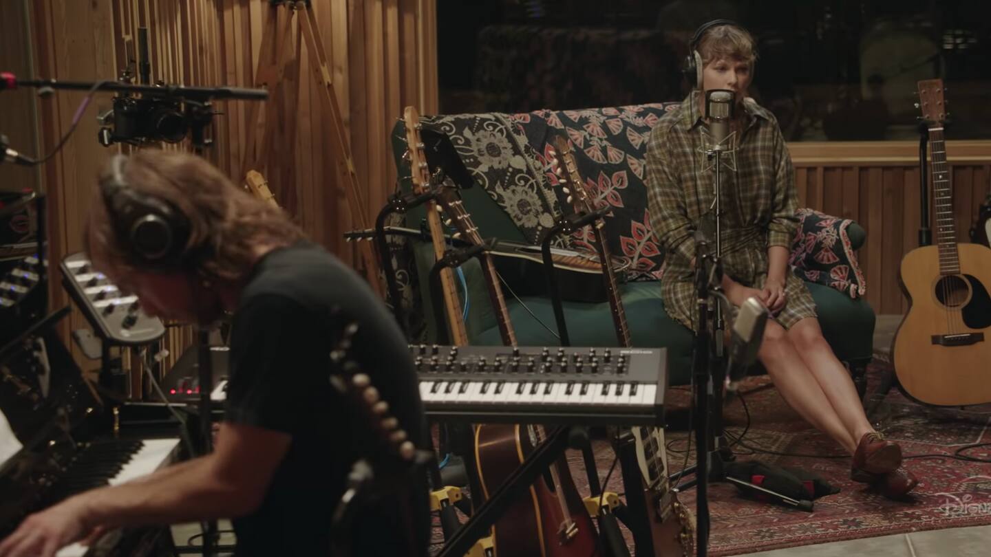 Bon Iver's Justin Vernon sings duet with Swift in 'Exile' Bon Iver's Justin Vernon sings duet with Swift in 'Exile'
