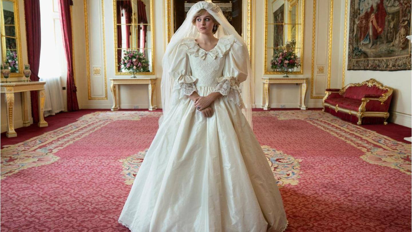 Corrin took 4-5 fittings to get Diana's wedding dress perfectly Corrin took 4-5 fittings to get Diana's wedding dress perfectly