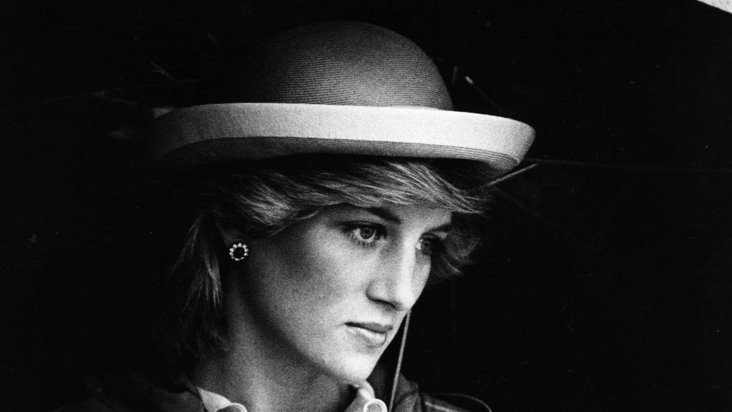 Stewart on what the name Spencer meant to Diana Stewart on what the name Spencer meant to Diana