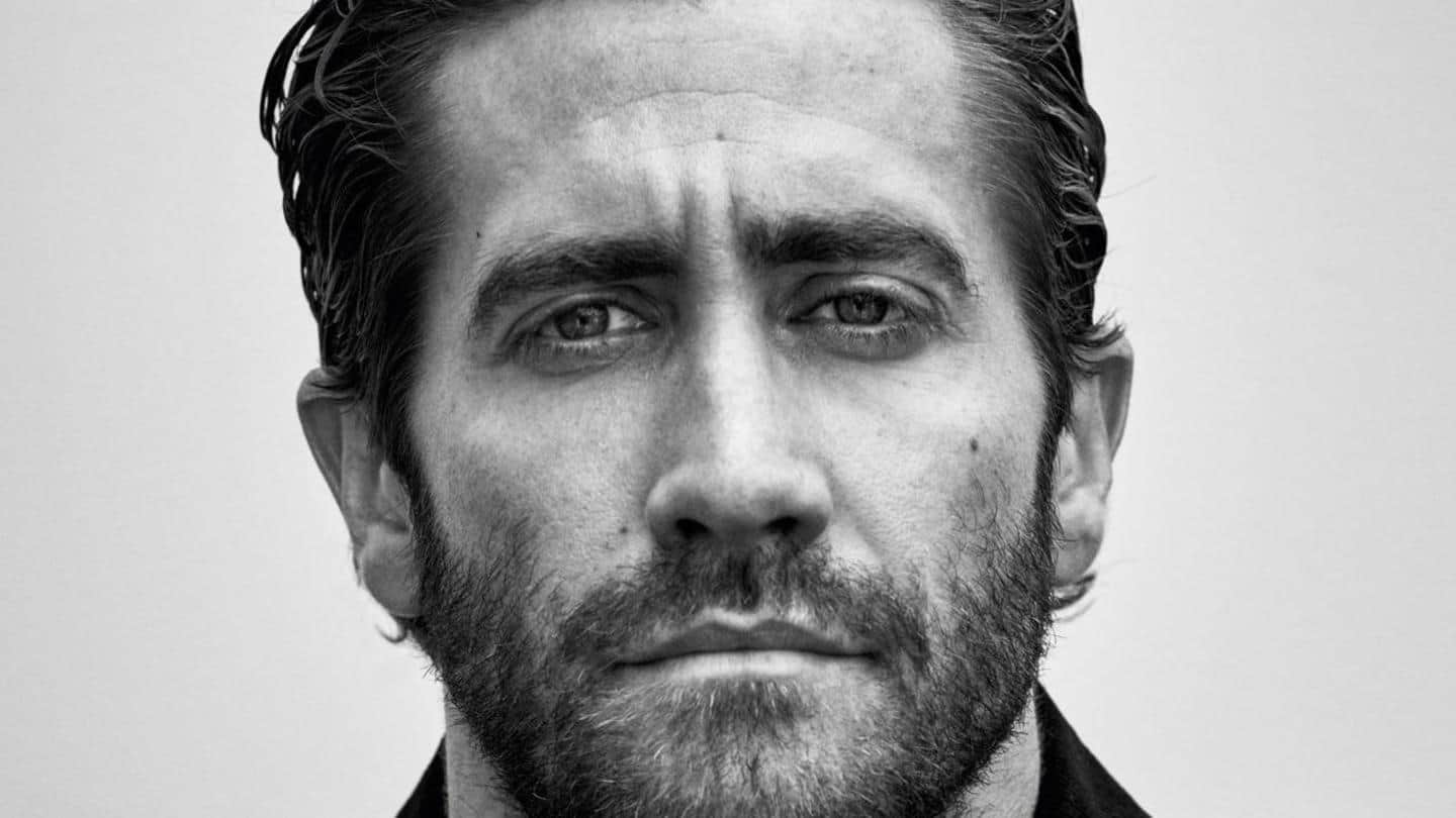 Jake Gyllenhaal is in talks with Michael Bay on 'Ambulance'