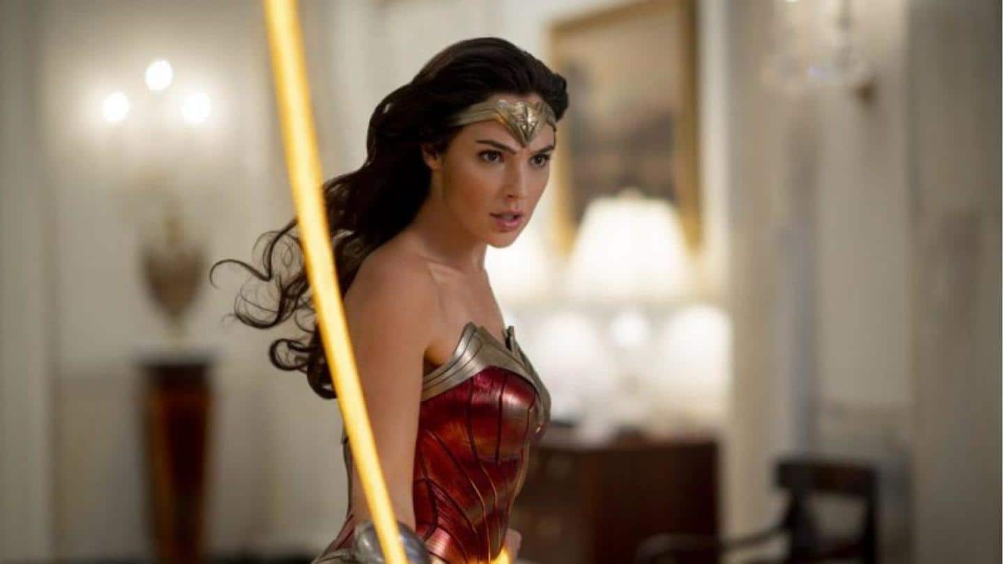 'Wonder Woman 1984' set for a Christmas release