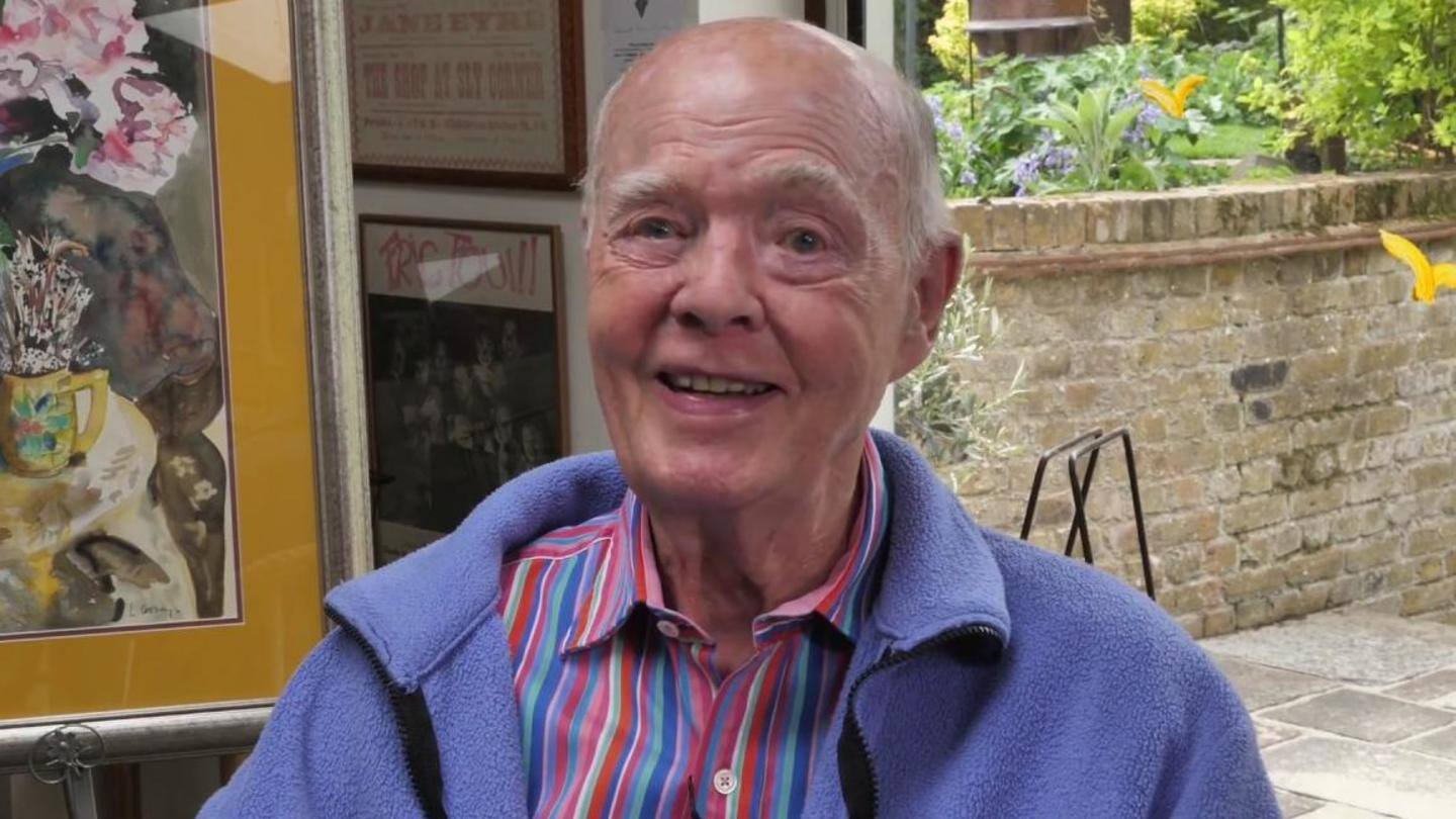 Special thanks reserved for playwright and farce master Ray Cooney Special thanks reserved for playwright and farce master Ray Cooney