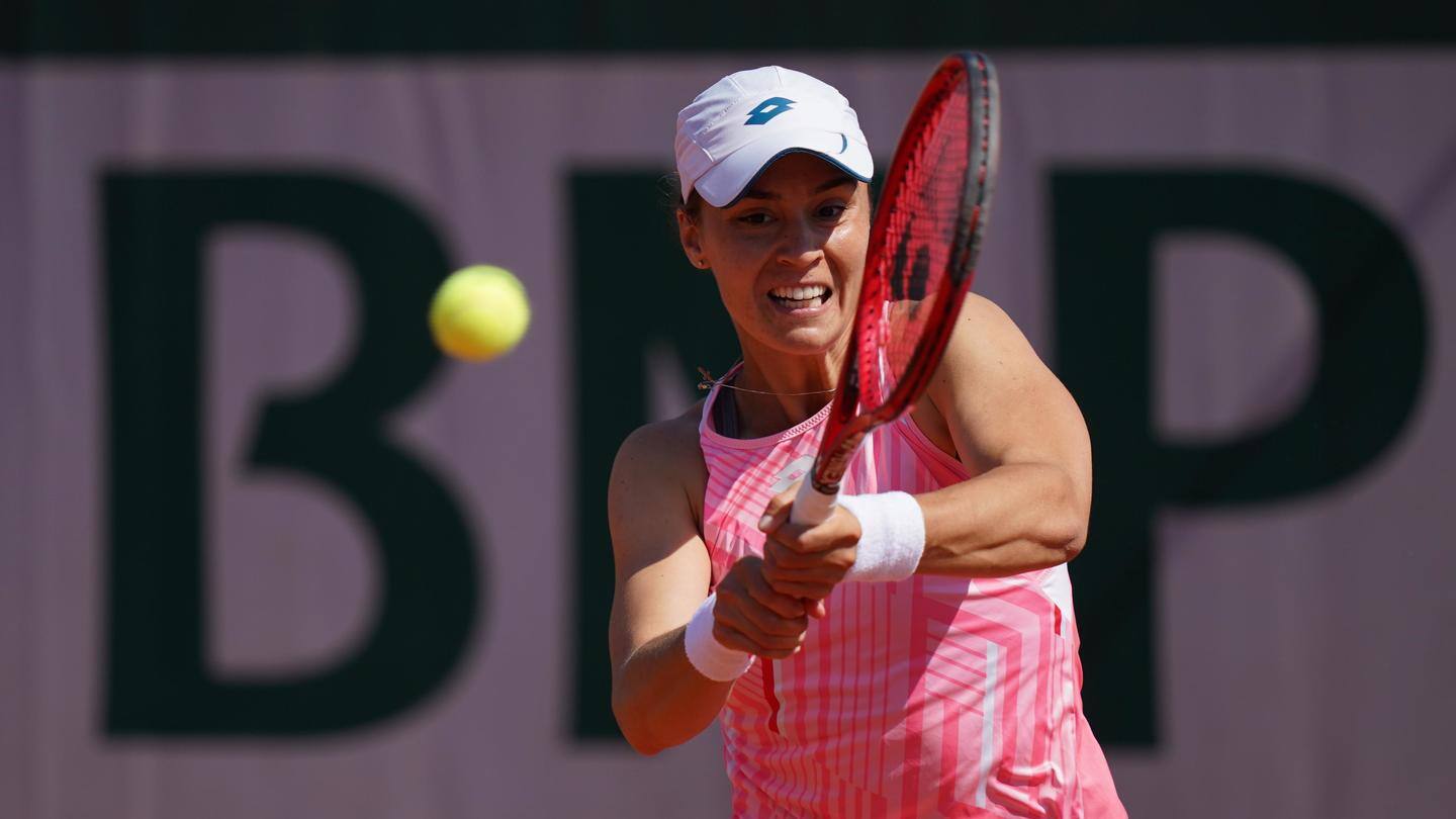 Debutant Kalinina wins as Kerber's poor French Open record continues Debutant Kalinina wins as Kerber's poor French Open record continues