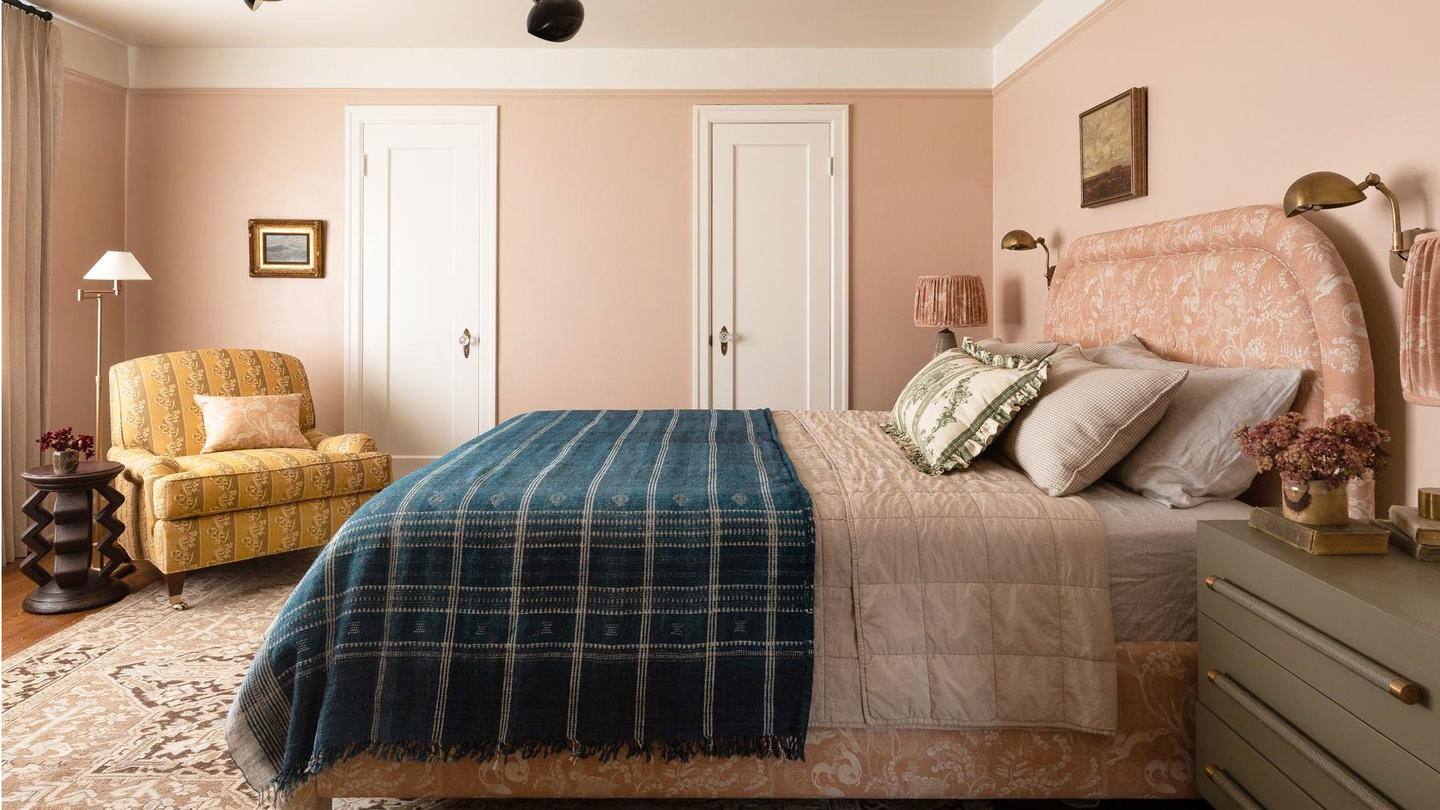 60-30-10 rule: Limit your color palette to three colors 60-30-10 rule: Limit your color palette to three colors