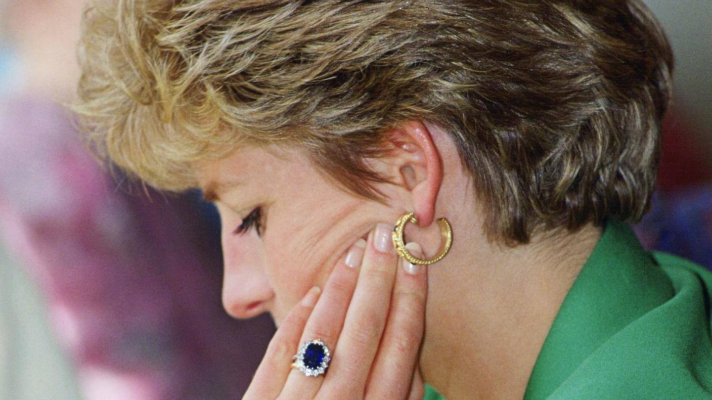 Sapphire rings came to prominence due to Princess Diana Sapphire rings came to prominence due to Princess Diana