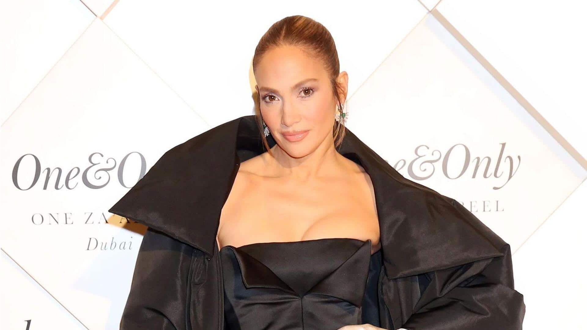 Italian store names dress in honor of Jennifer Lopez