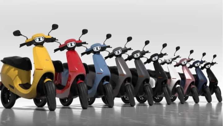 Rs. 1,100 crore worth Ola e-scooters sold in two days