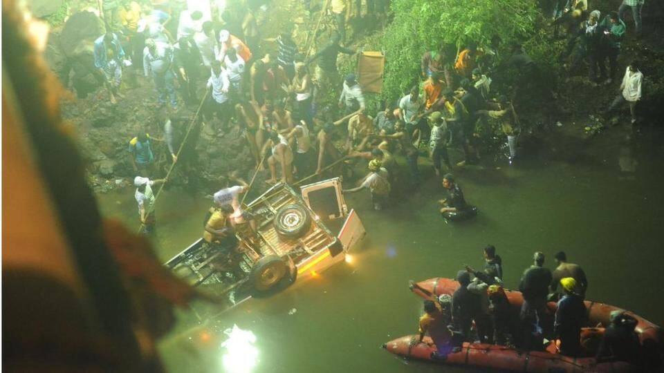 Maharashtra: Bus falls into Panchganga river in Kolhapur; 13 dead