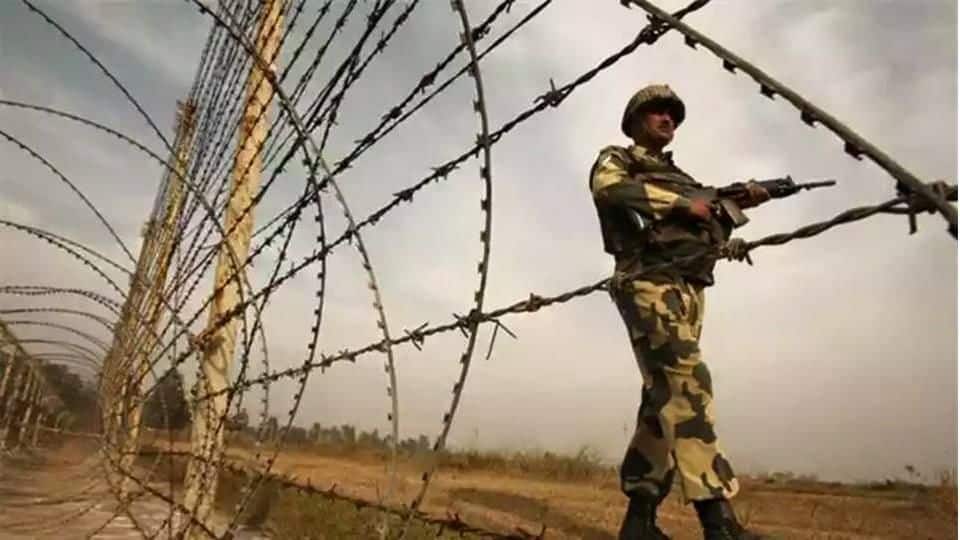 Pak opens fire along LoC; 4 Indian Army soldiers killed