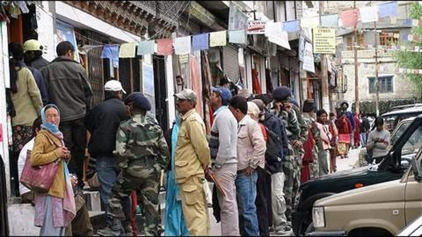 Jammu & Kashmir: Banks stop cash transactions following robberies
