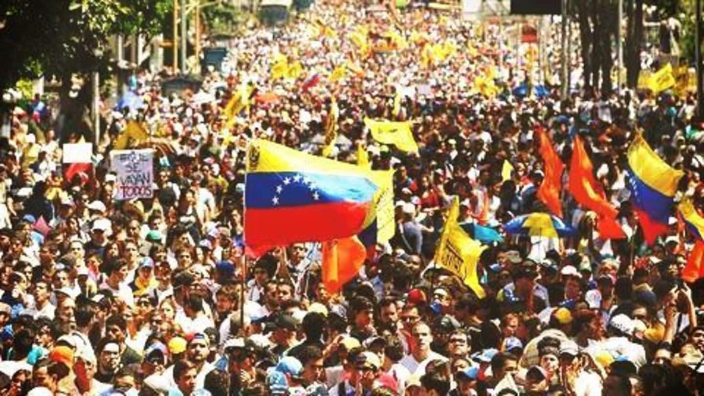 Venezuelan Unrest: President Maduro wants to rewrite constitution amid protests