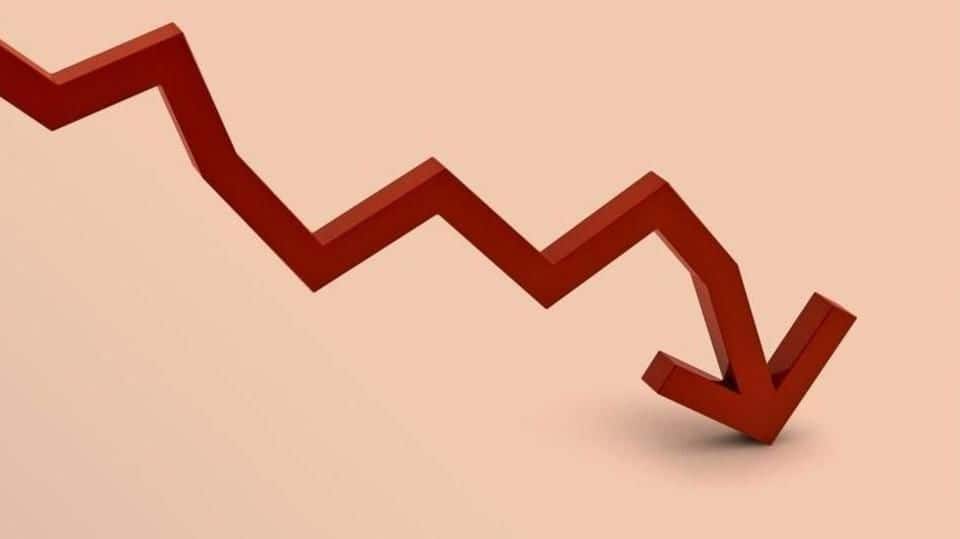 Flipkart's valuation drops by a third to $11.6 billion Flipkart's valuation drops by a third to $11.6 billion