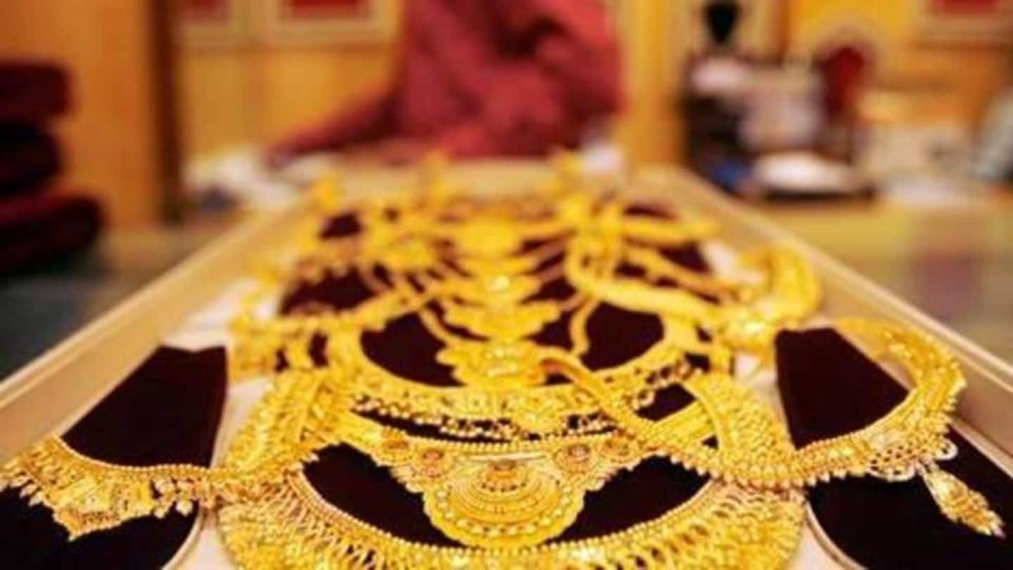 Keep these things in mind before buying gold this festive-season!