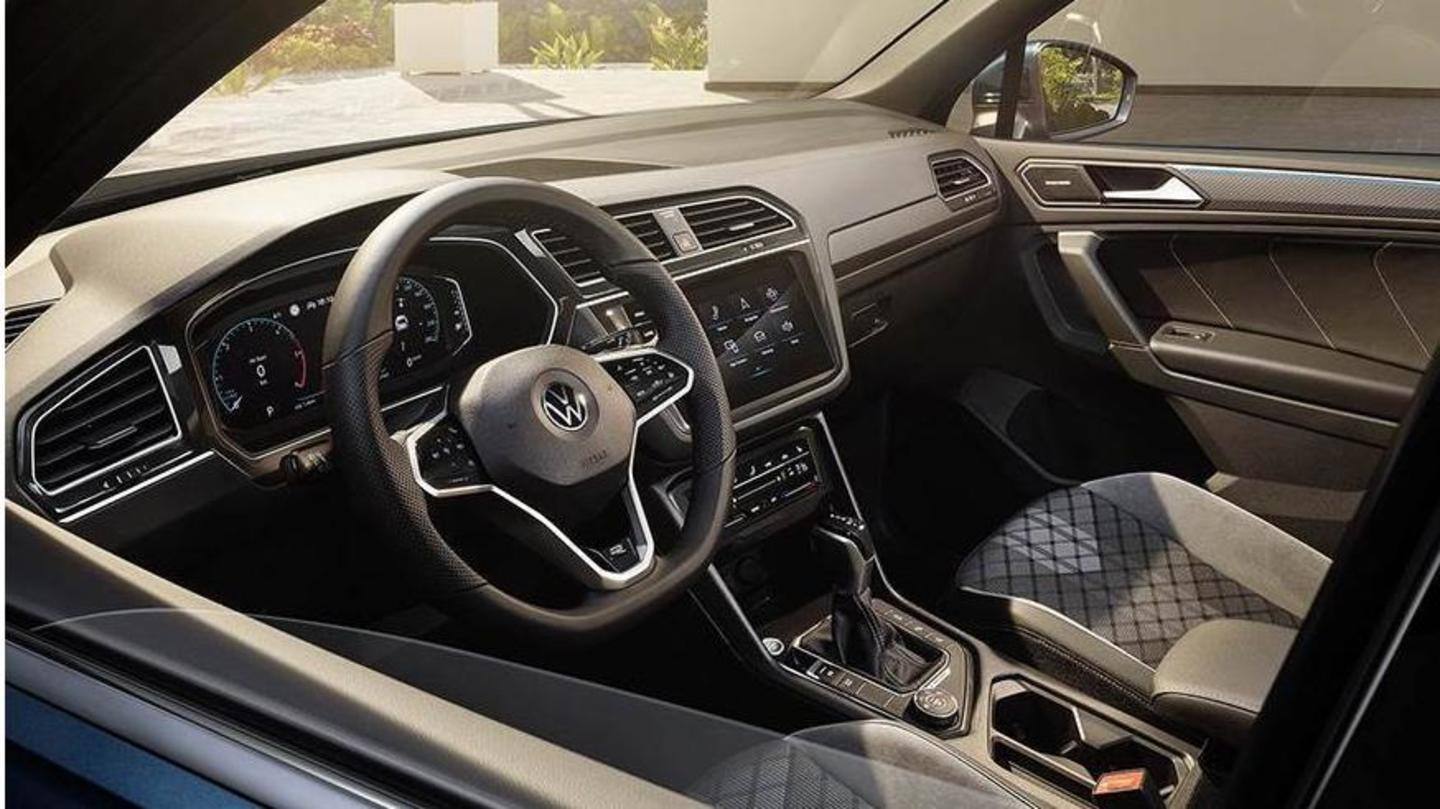 It has a touch-sensitive 3-zone climate control system It has a touch-sensitive 3-zone climate control system
