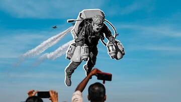 Indian start-up displays jetpack suit at Aero India 2023
