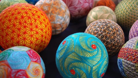 Exploring Temari: Japan's timeless craft of handcrafted embroidered balls 