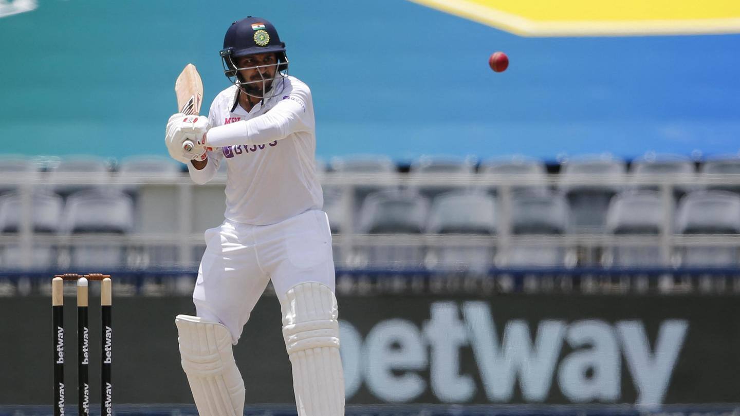 Johannesburg Test: SA need 240 runs to win