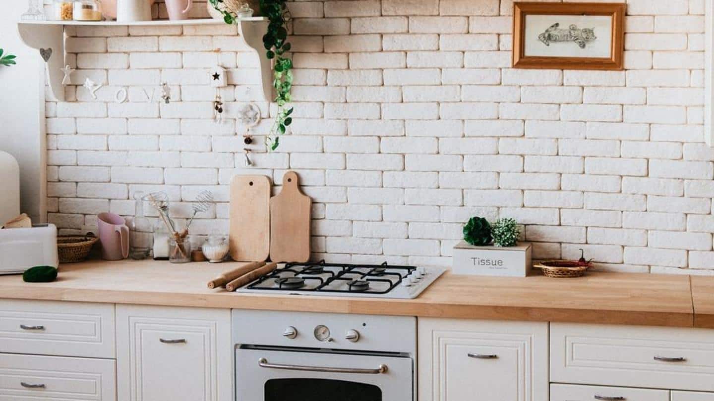 What should we know about country chic kitchens
