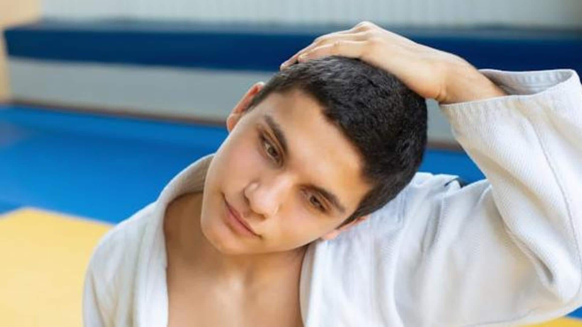 Do these 5 simple neck exercises today Do these 5 simple neck exercises today