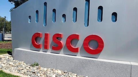 Cisco takes on NVIDIA, Broadcom with new AI networking chip