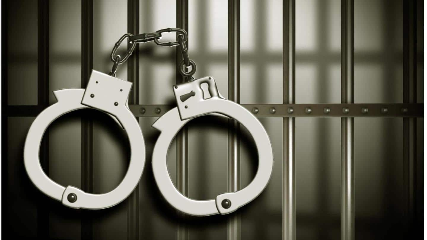 Maharashtra: Three held for stealing Rs. 10.85L from kin's house