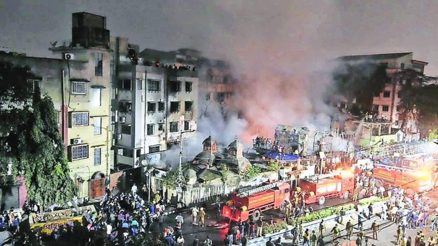 Major blaze in Kolkata's Bagbazar, 24 fire tenders at spot