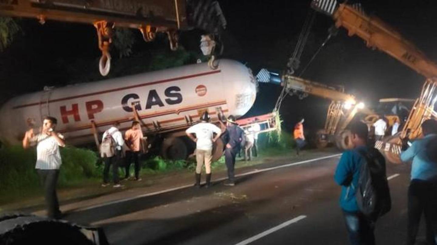 Gas-tanker hits railway tracks suffering tire burst; major accident averted
