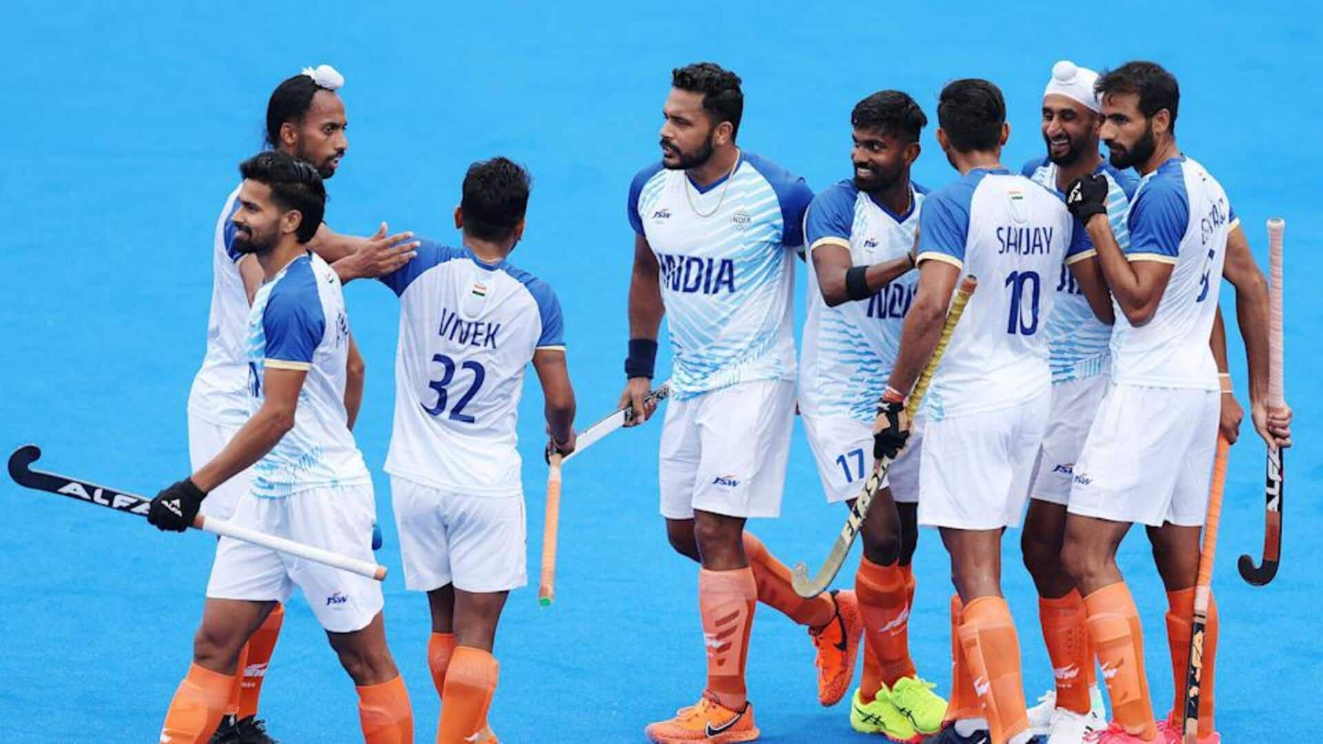 Olympic-medalist Indian hockey team receives warm welcome at Delhi airport