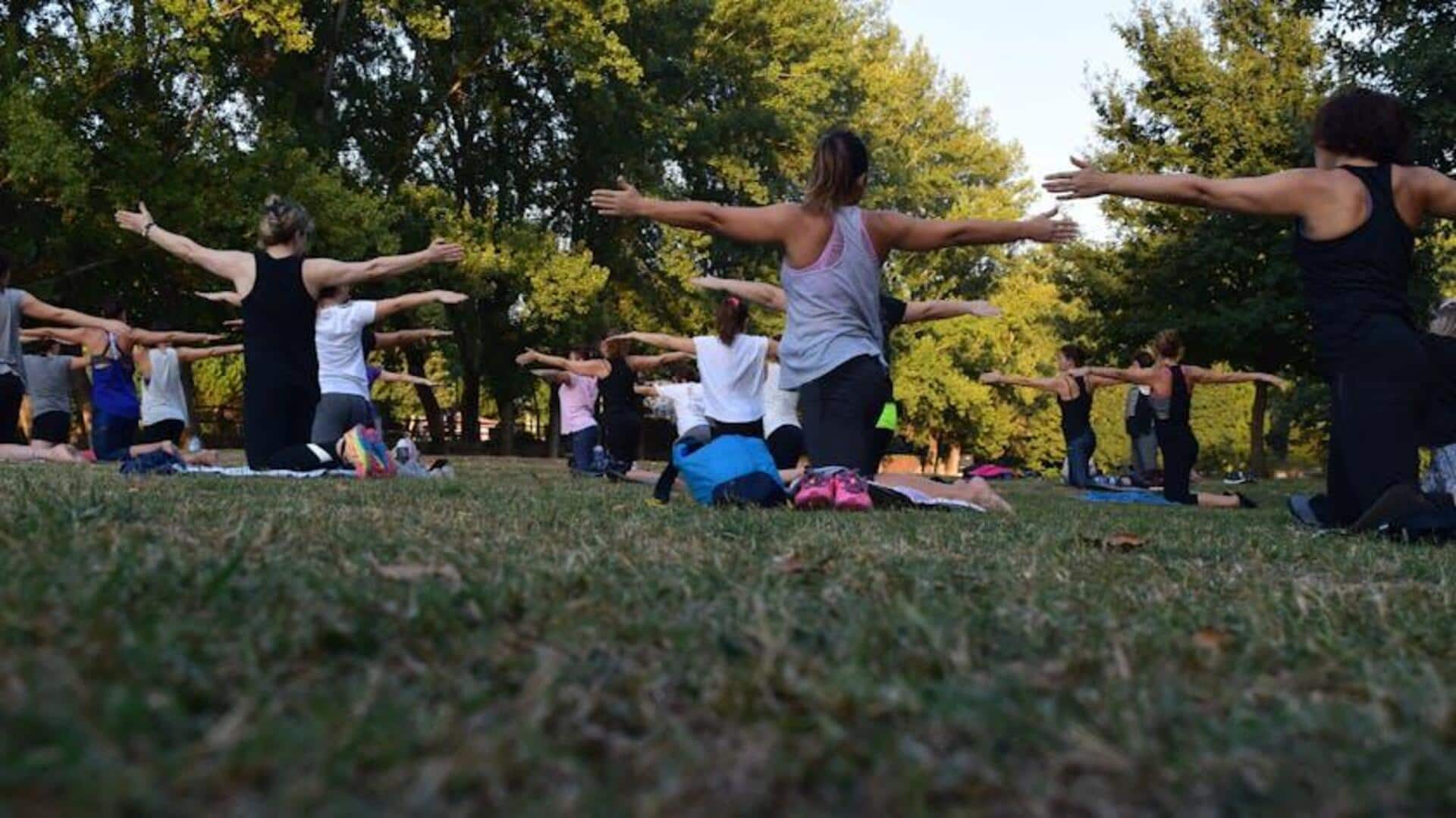 Tips to host the perfect group yoga event
