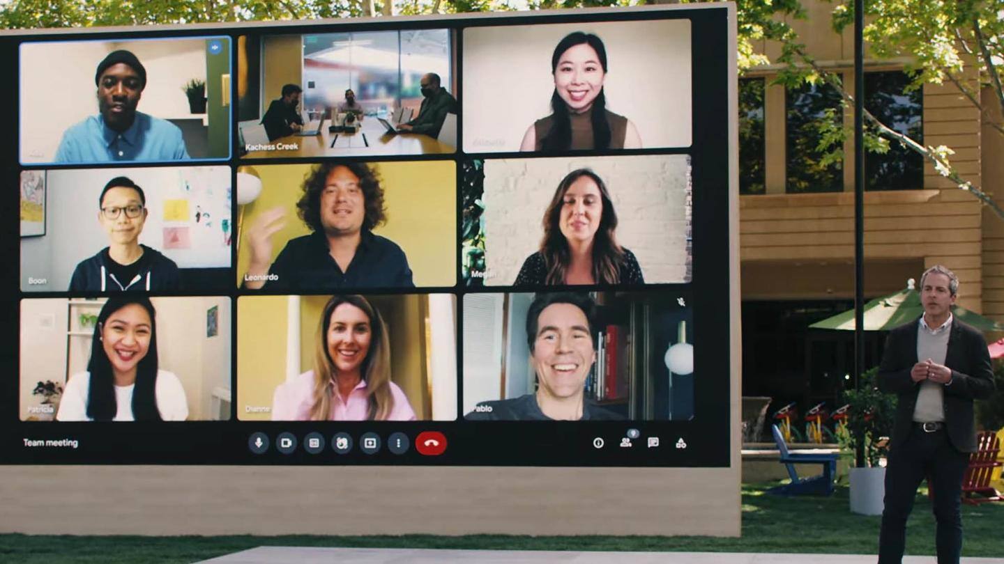 Smart Canvas blends documents, spreadsheets, task management with video conferencing Smart Canvas blends documents, spreadsheets, task management with video conferencing