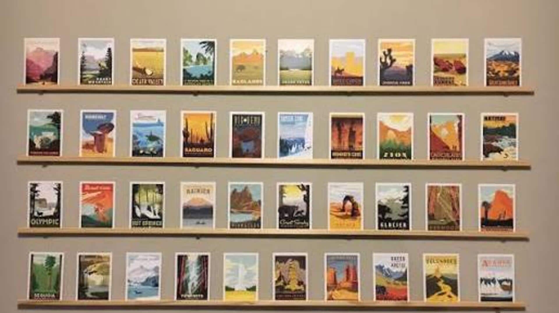 How to decorate your walls with vintage postcards 