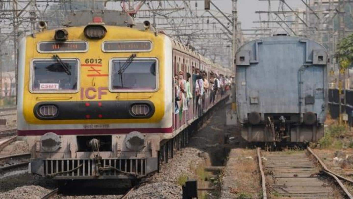 Coach of moving train gets detached in Mumbai, traffic hit