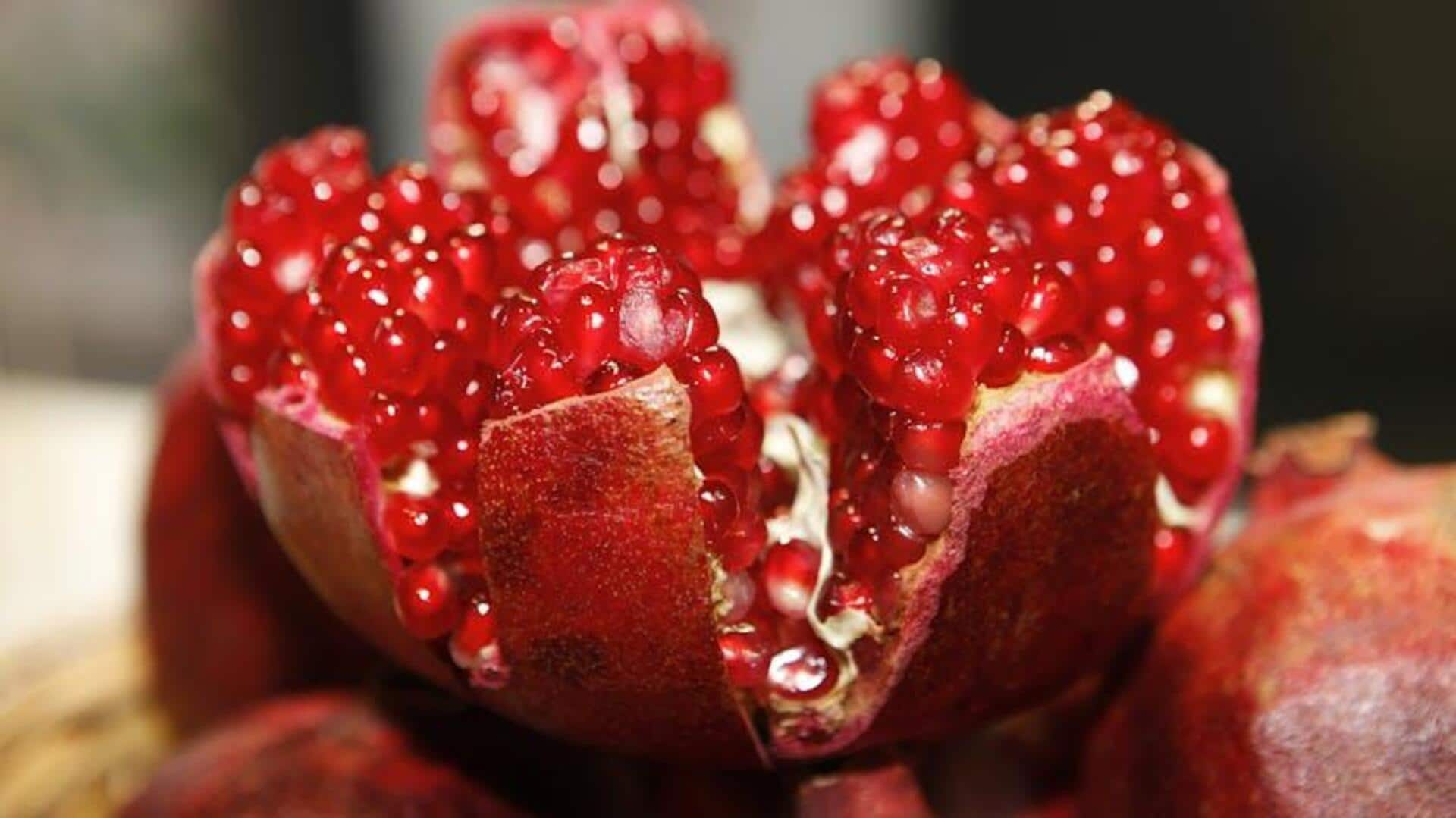 Amazing health benefits of pomegranate seeds Amazing health benefits of pomegranate seeds