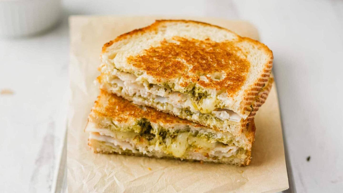 Easy-Cheesy! Vegan spinach grilled cheese sandwich Easy-Cheesy! Vegan spinach grilled cheese sandwich