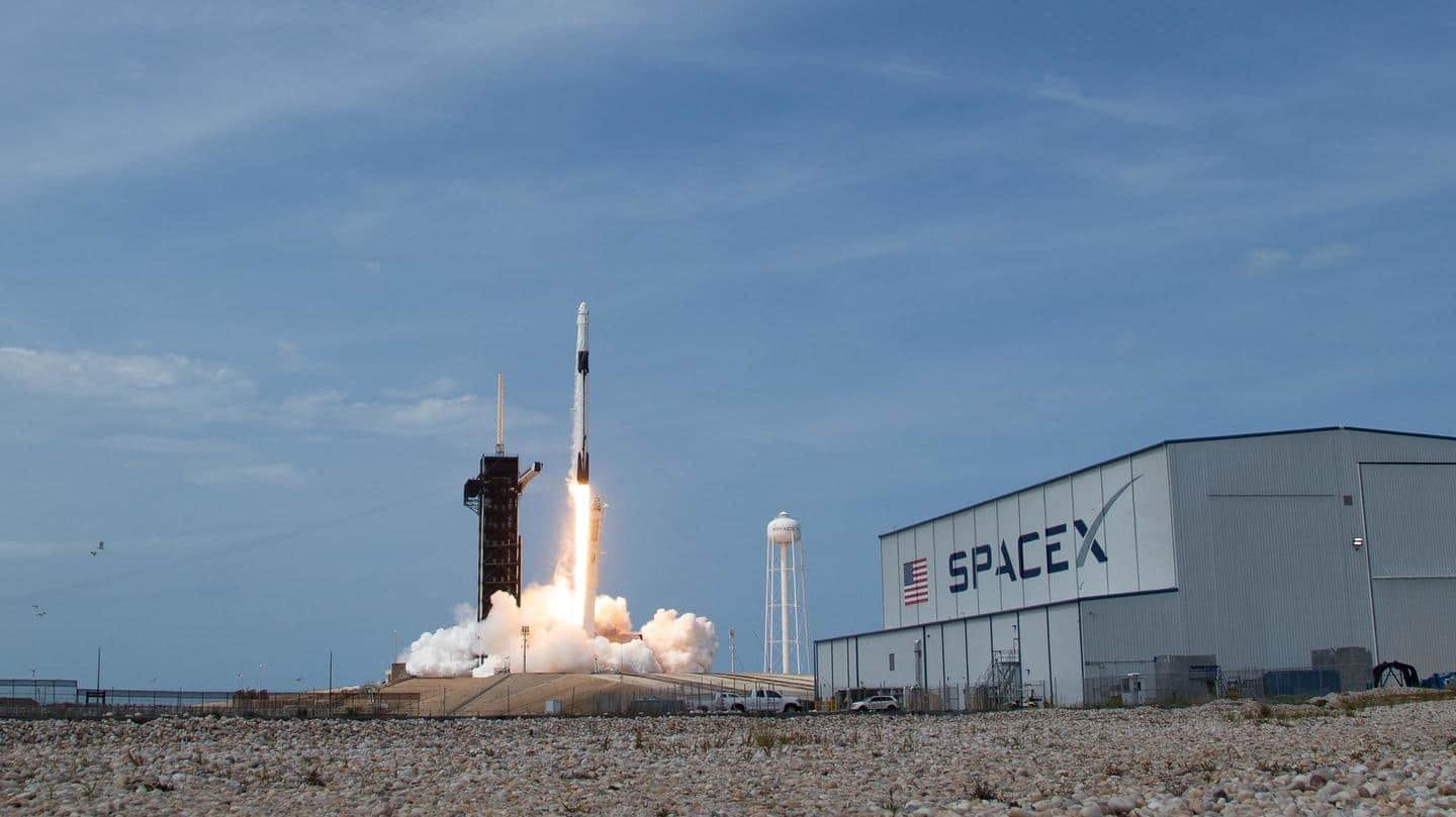 Musk's SpaceX raises $850 million, now valued at $74 billion