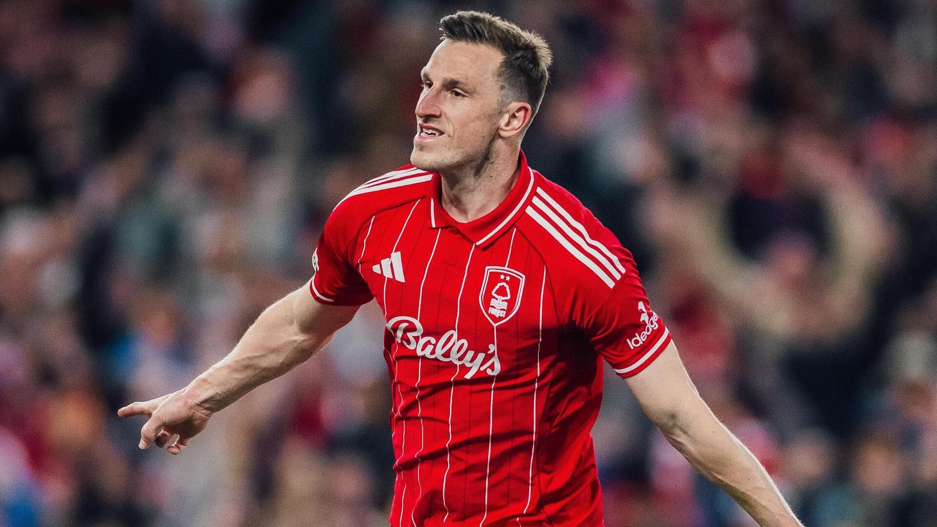 Europa League: Nottingham Forest down Aston Villa in first leg