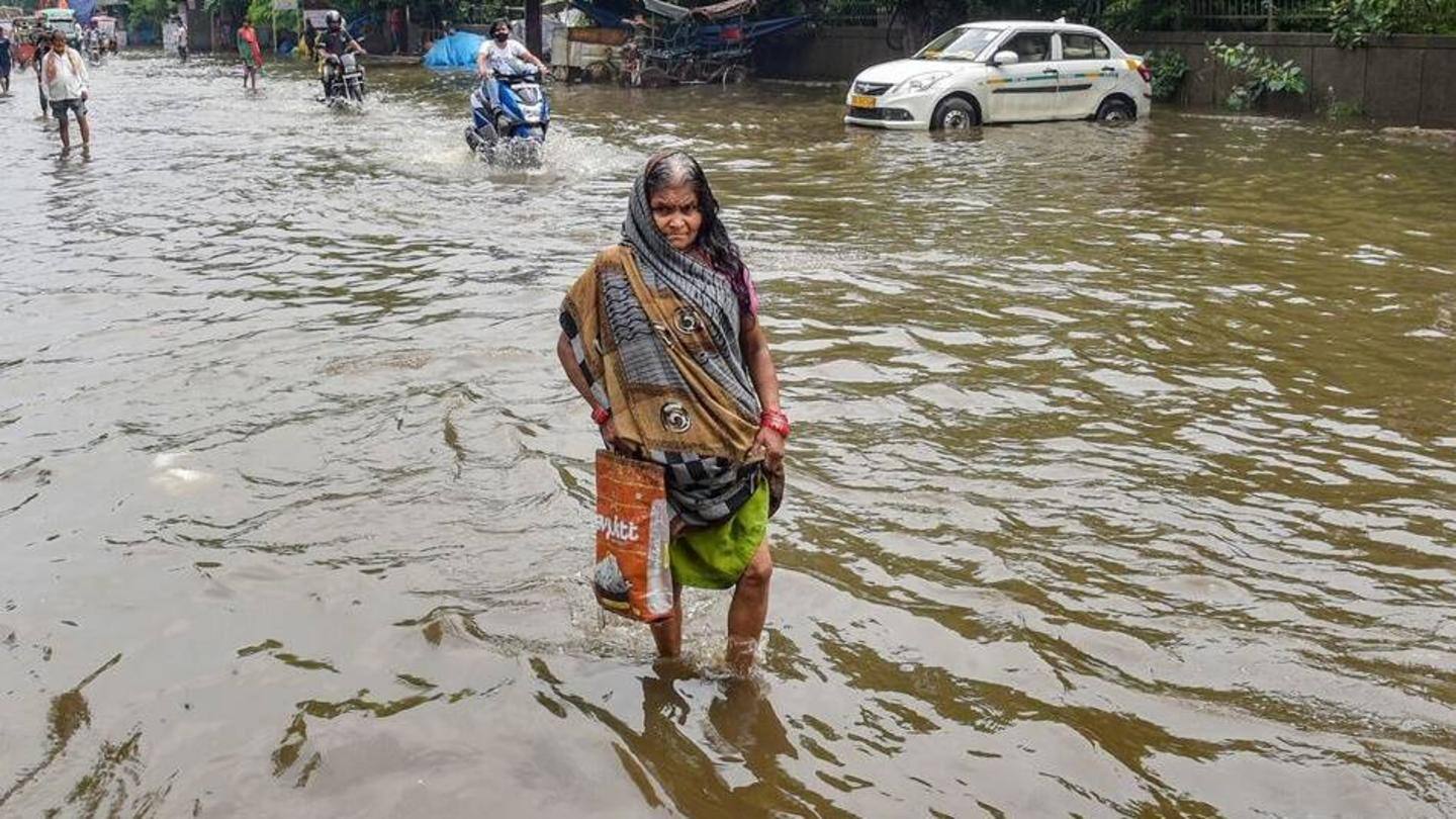 Tuesday showers flooded roads and led to massive traffic snarls Tuesday showers flooded roads and led to massive traffic snarls