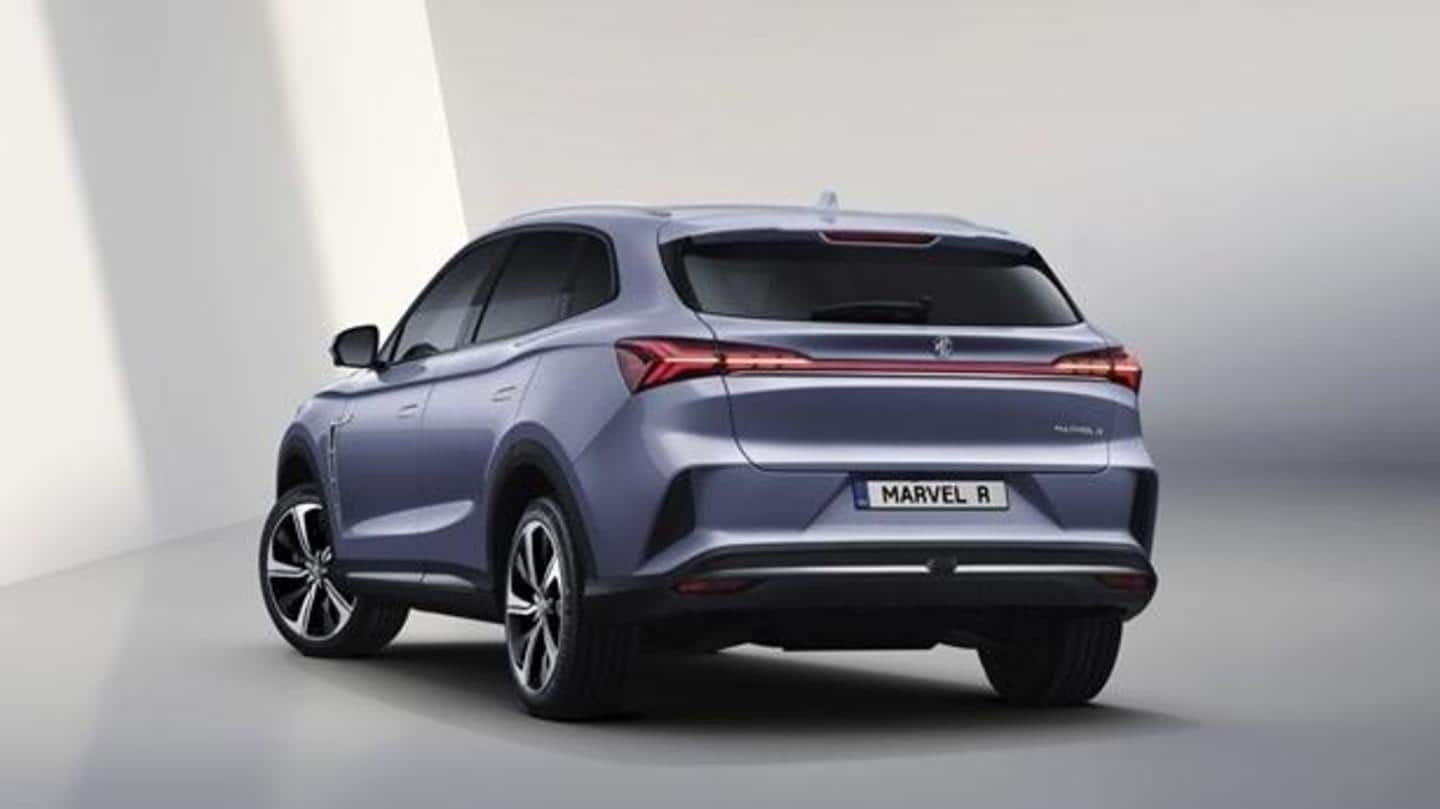 It has a top-speed of 200km/h It has a top-speed of 200km/h